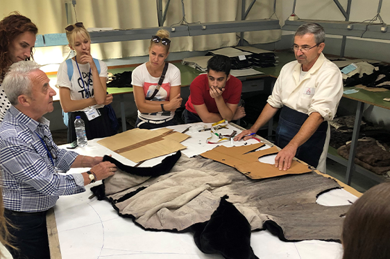 Video: Young People Discover the Fur Supply Chain